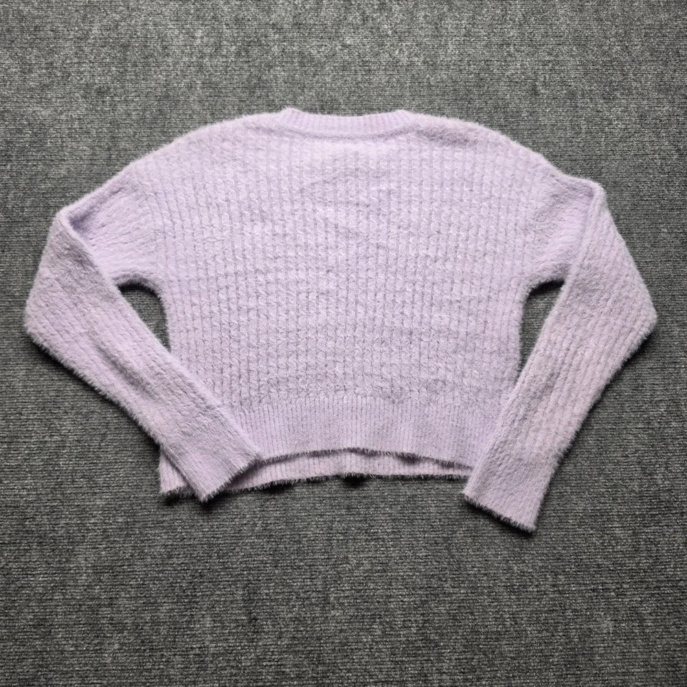 Hippie Rose Womens Medium Lavender Haze Eyelash Knit Cropped Sweater